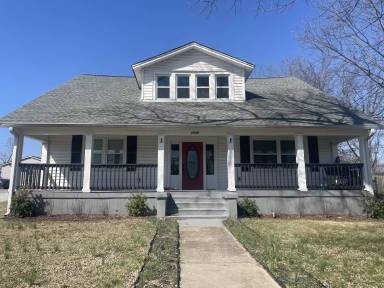 Main picture of 1509 S Main St