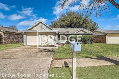 Main picture of 5917 Oak Hill Rd