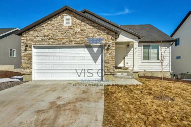 Main picture of 1513 S Longview Rd