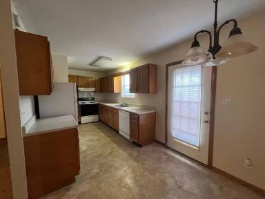 Main picture of 306 Willow Greene Dr