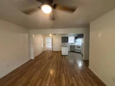 Main picture of 2117 Circle Dr