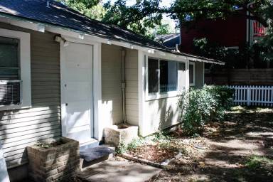 Main picture of 701 Keasbey St