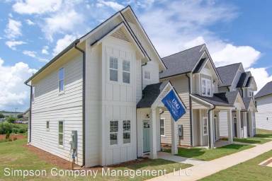 Main picture of Oakwood Commons By Stella Homes