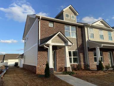 Main picture of 410 Falls Pt SW