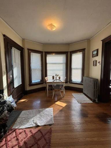 Main picture of 2901 N Prospect Ave