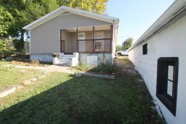 Main picture of 102 Dale Ave