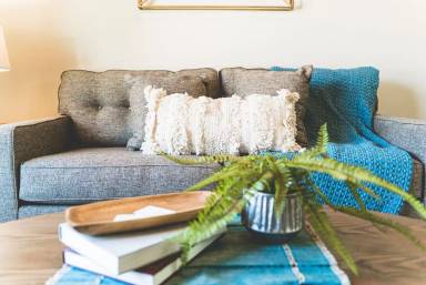 Main picture of 21 S 1000 E