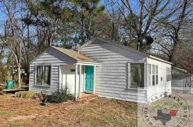 Main picture of 1010 Richmond Rd