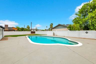 Main picture of 216 E Riviera Dr