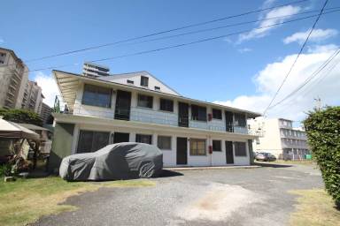 Main picture of 1750 Young St