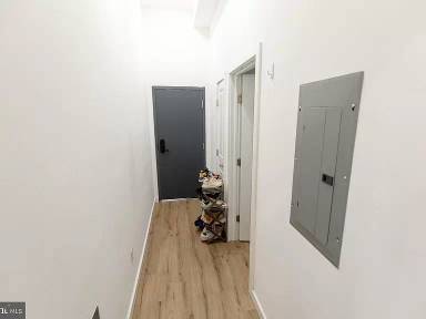 Main picture of 3945 Lancaster Ave
