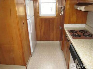 Main picture of 10 Cady Ave