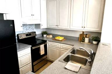 Main picture of Sunburst Condominiums