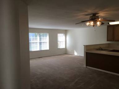 Main picture of 84 Heather Rd