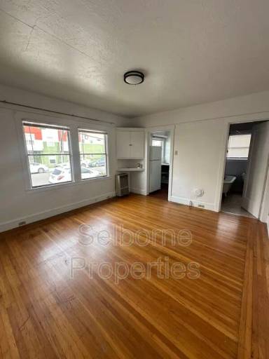 Main picture of 1093 Alcatraz Ave