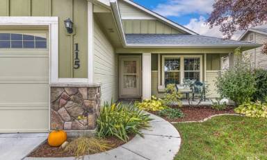 Main picture of 115 E Ironstone Dr