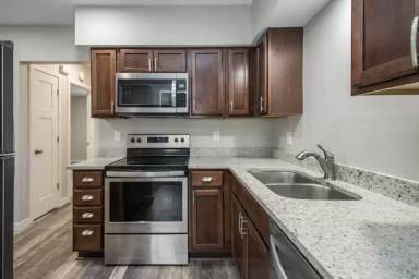Main picture of 306 4th Ave NW