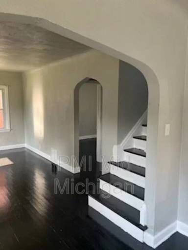 Main picture of 13550 Rutherford St