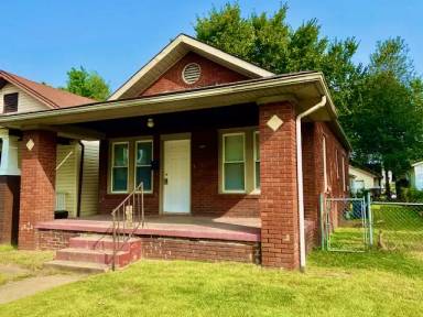 Main picture of 1104 Adams Ave