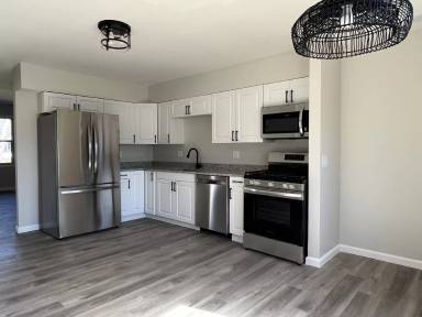Main picture of 3107 W John St