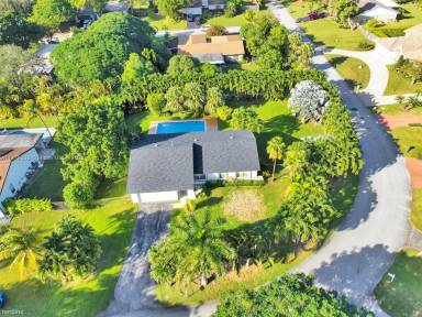 Main picture of 8405 SW 181st Ter