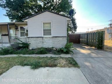 Main picture of 1738 S Montebello Ave