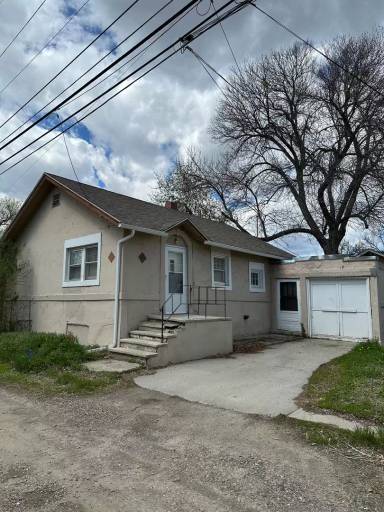 Main picture of 1312 1st St W