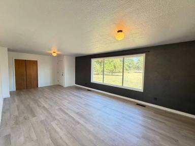 Main picture of 27840 Seven Mile Ln