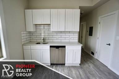 Main picture of 2209 N Campbell Ave