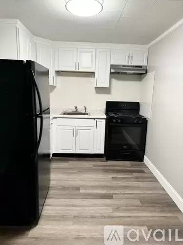 Main picture of 5711 Clark Ave