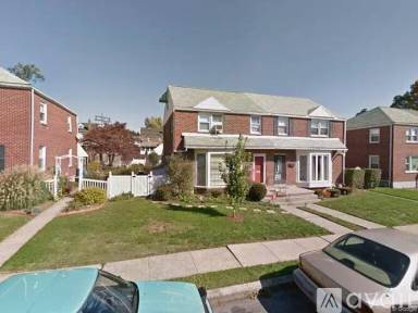 Main picture of 517 Vesta Pl
