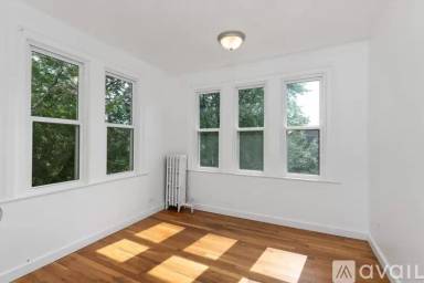 Main picture of 3998 Haverhill St