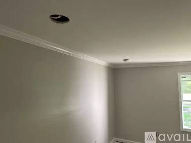 Main picture of 415 Howard Rd