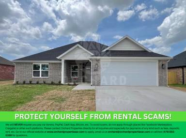 Main picture of 1049 Silver Birch St
