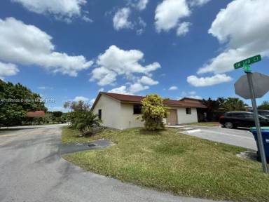 Main picture of 14000 SW 281st Ter