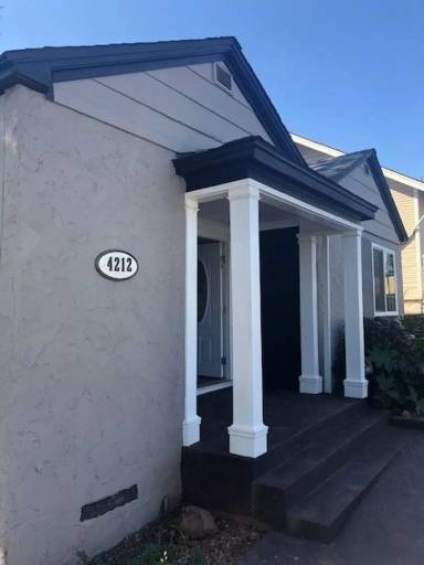 Main picture of 4212 Meade St