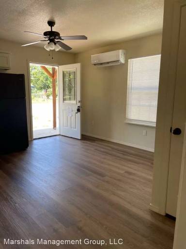 Main picture of 2306 Jordan St