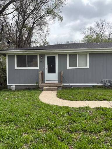 Main picture of 1819 N 50th Ter