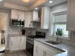 Main picture of 33 Jeanette St