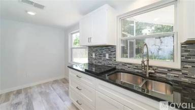 Main picture of 4619 Watkins Ave