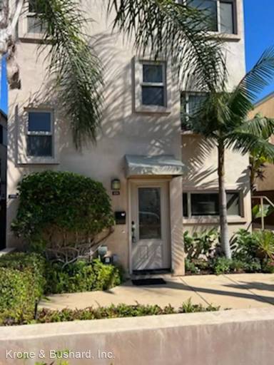 Main picture of 810 Avalon Ct