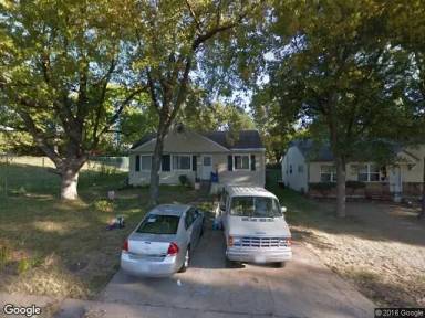 Main picture of 1174 E 67th St