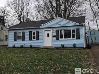 Main picture of 114 Holly Ln