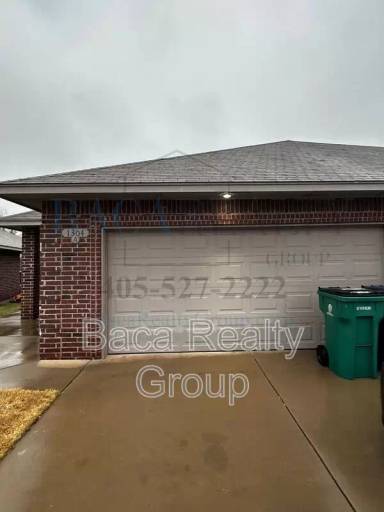 Main picture of 1304A Garden Gate Dr
