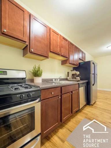 Main picture of 620-28 W Barry Ave