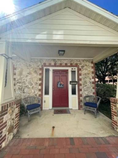 Main picture of 513 SW 12th St