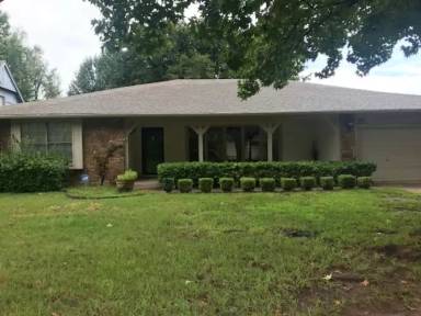 Main picture of 10003 S 67th East Pl