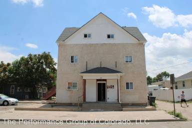 Main picture of 608 Bay State Ave