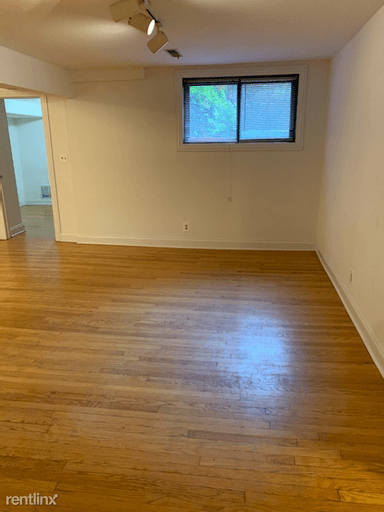 Main picture of 3720 N Sheffield Ave