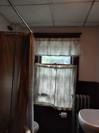 Main picture of 132 Montgomery St